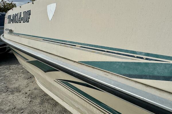 21ft Sun Tracker Yacht For Sale
