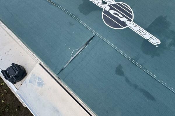 21ft Sun Tracker Yacht For Sale