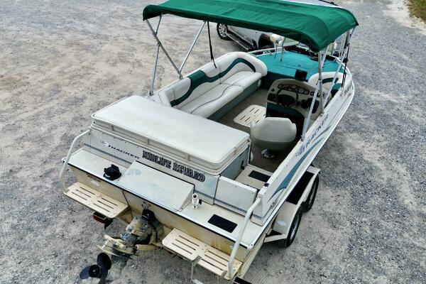 21ft Sun Tracker Yacht For Sale