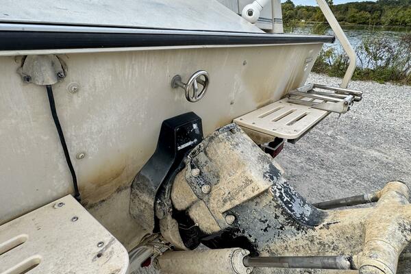 21ft Sun Tracker Yacht For Sale