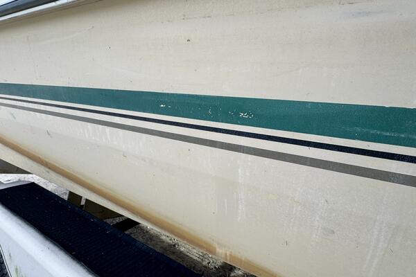 21ft Sun Tracker Yacht For Sale