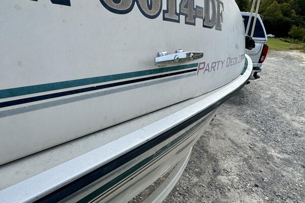21ft Sun Tracker Yacht For Sale