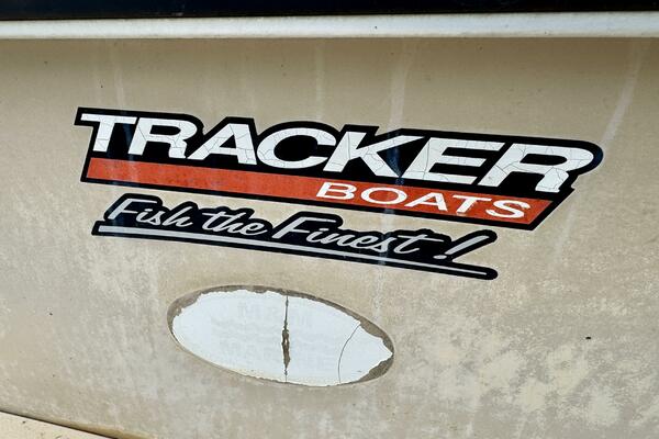 21ft Sun Tracker Yacht For Sale