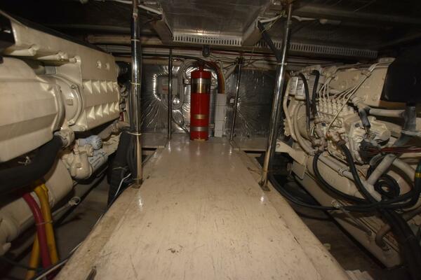 E2RT 46ft Carver Yacht For Sale