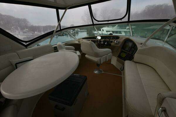 Carver 46 Voyager Yacht For Sale
