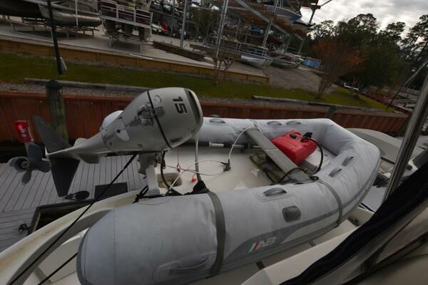 E2RT 46ft Carver Yacht For Sale