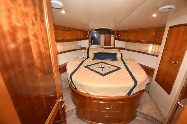 Carver 46 Voyager Yacht For Sale