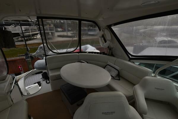 E2RT 46ft Carver Yacht For Sale