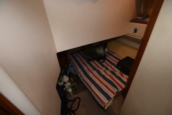 E2RT 46ft Carver Yacht For Sale