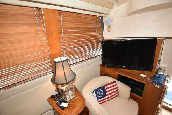 Carver 46 Voyager Yacht For Sale