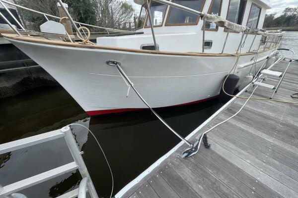 Lady mar 34ft Marine Trader Yacht For Sale