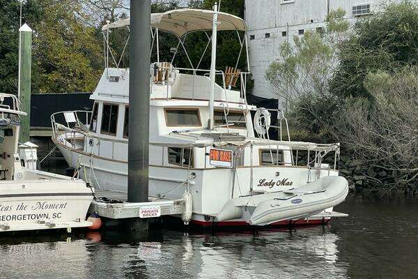 Photo of the 1991 Marine Trader 34 Double Cabin "Lady mar"