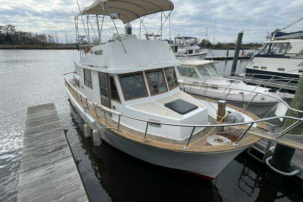 Photo of the 1991 Marine Trader 34 Double Cabin "Lady mar"