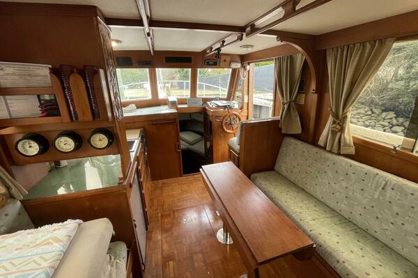 Lady mar 34ft Marine Trader Yacht For Sale