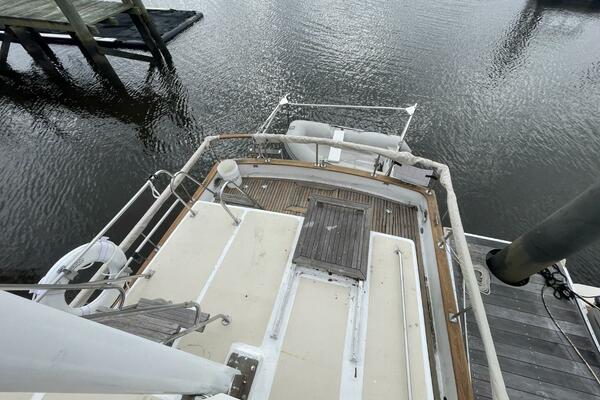 Lady mar 34ft Marine Trader Yacht For Sale