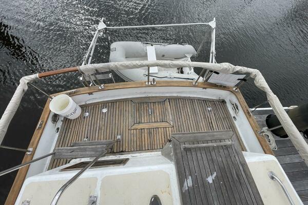 Lady mar 34ft Marine Trader Yacht For Sale