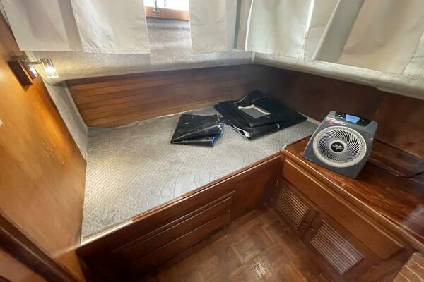 Lady mar 34ft Marine Trader Yacht For Sale