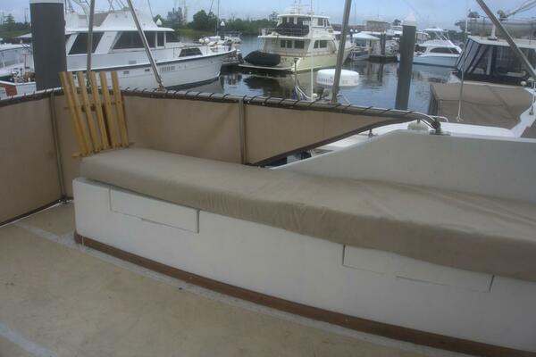 Lady mar 34ft Marine Trader Yacht For Sale