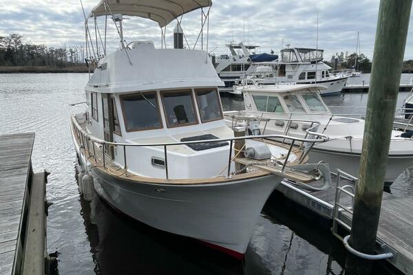 Lady mar 34ft Marine Trader Yacht For Sale