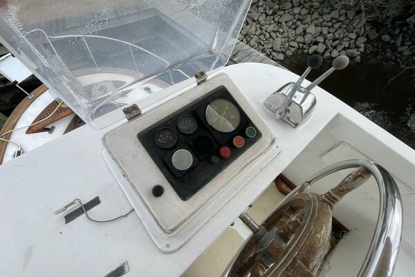 Lady mar 34ft Marine Trader Yacht For Sale