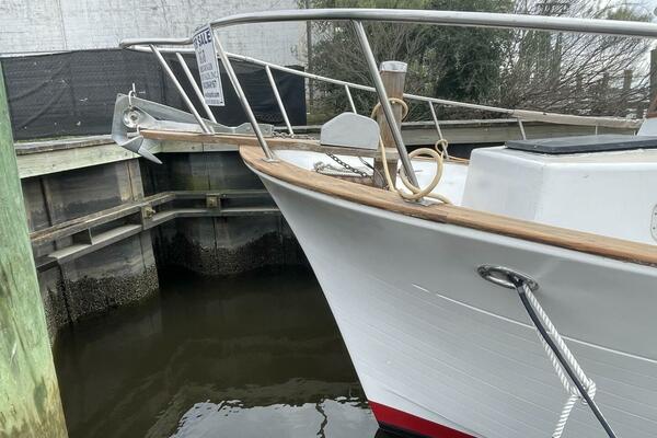 Lady mar 34ft Marine Trader Yacht For Sale