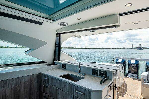 Formula 500 SSC Yacht For Sale