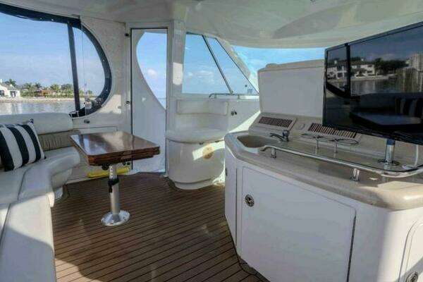 Sea Ray 40 Motor Yacht Yacht For Sale