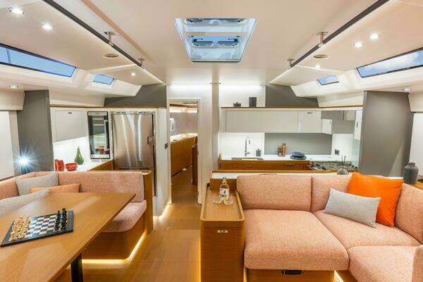 60ft Beneteau Yacht For Sale