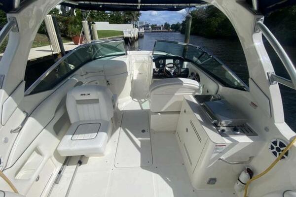 30ft Sea Ray Yacht For Sale