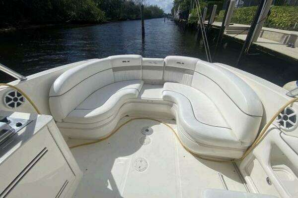 Photo of the 2010 Sea Ray 300 SLX