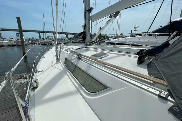 Sea Bear 45ft Jeanneau Yacht For Sale