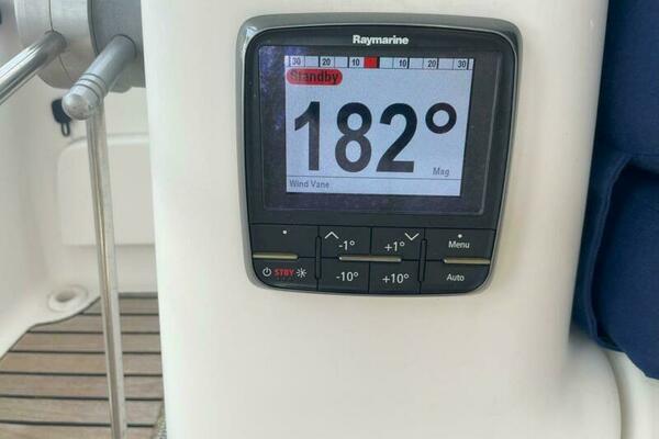 Sea Bear 45ft Jeanneau Yacht For Sale