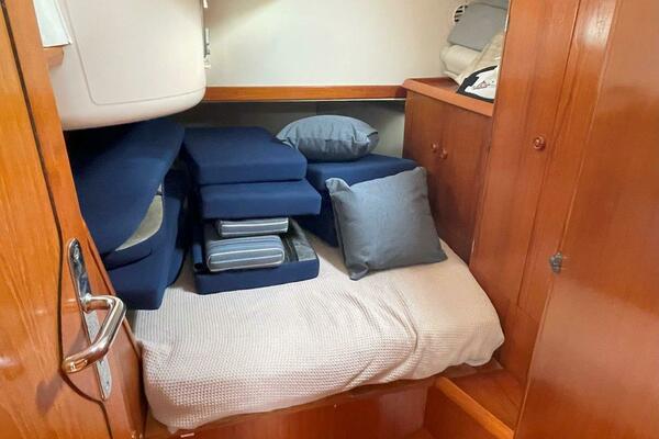 Sea Bear 45ft Jeanneau Yacht For Sale