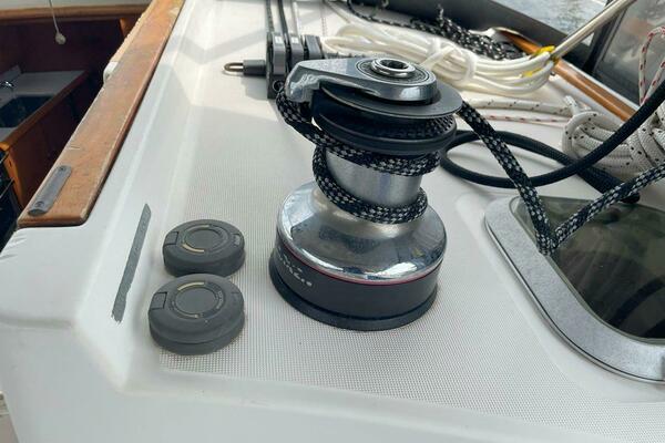 Sea Bear 45ft Jeanneau Yacht For Sale