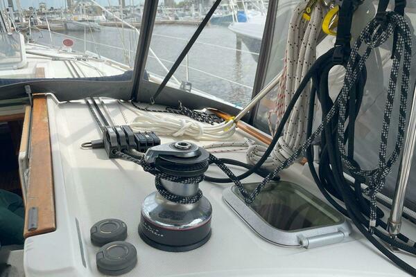 Sea Bear 45ft Jeanneau Yacht For Sale