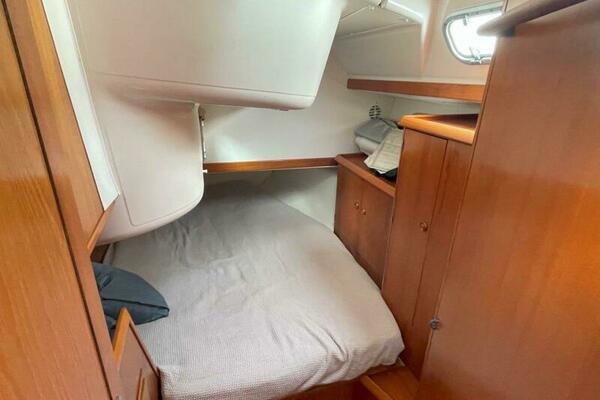 Sea Bear 45ft Jeanneau Yacht For Sale