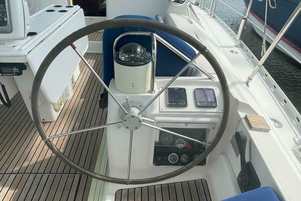 Sea Bear 45ft Jeanneau Yacht For Sale