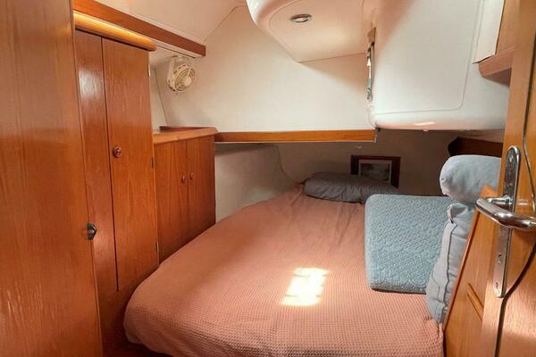 Sea Bear 45ft Jeanneau Yacht For Sale