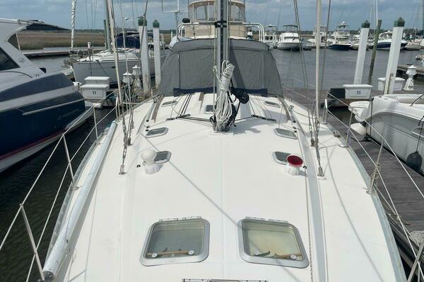 Sea Bear 45ft Jeanneau Yacht For Sale