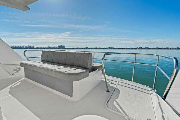 Tiara Yachts 50 Flybridge Yacht For Sale