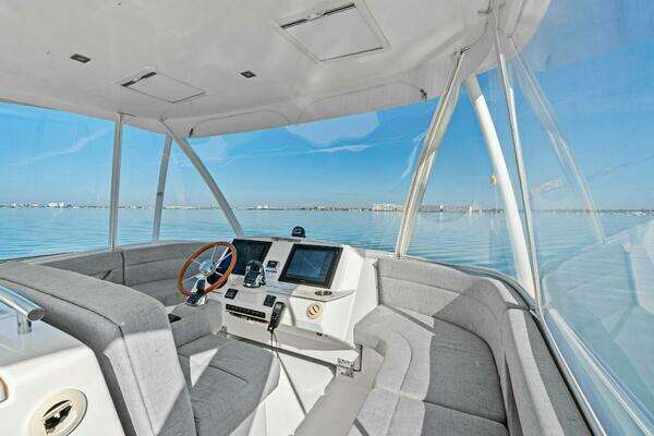 Tiara Yachts 50 Flybridge Yacht For Sale