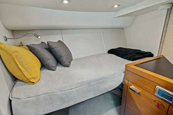 Tiara Yachts 50 Flybridge Yacht For Sale