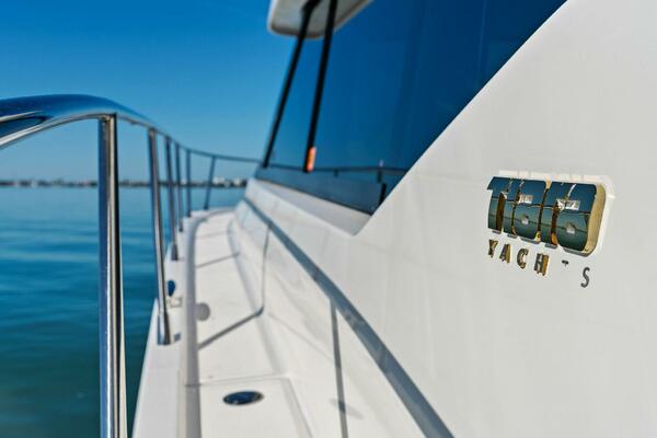 2016 Tiara Yachts 50 Flybridge