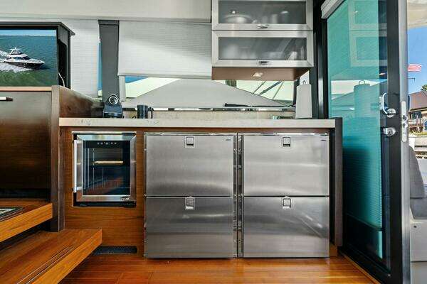 Tiara Yachts 50 Flybridge Yacht For Sale