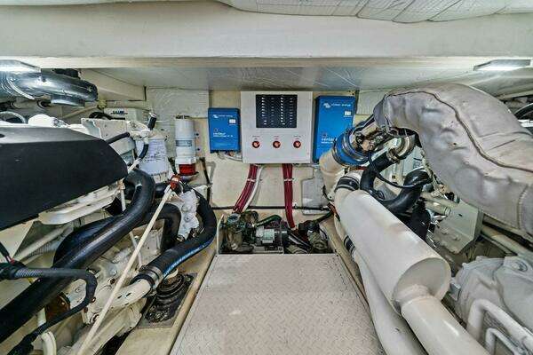 Tiara Yachts 50 Flybridge Yacht For Sale