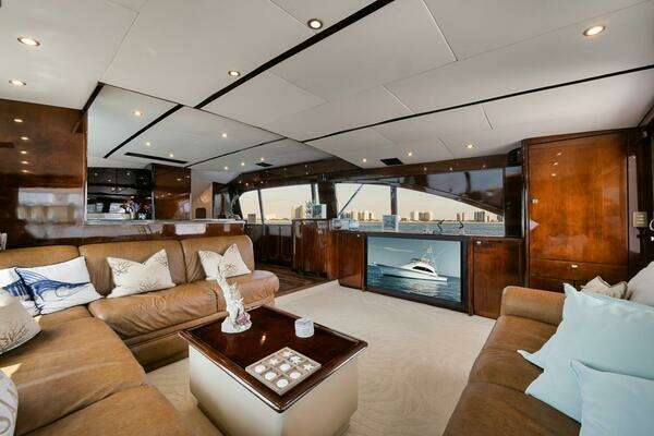 Ocean 73 Super Sport Yacht For Sale