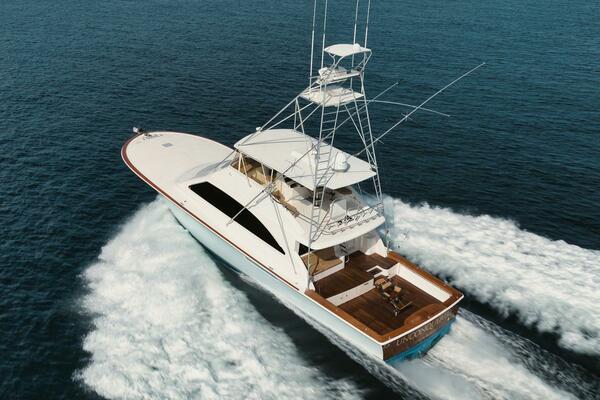 Ocean 73 UNCONQUERED - Aerial Running Shot