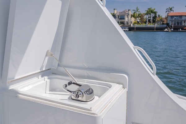 BRAINWAVE 54ft Hatteras Yacht For Sale