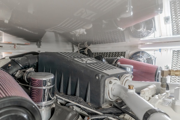 BRAINWAVE 54ft Hatteras Yacht For Sale