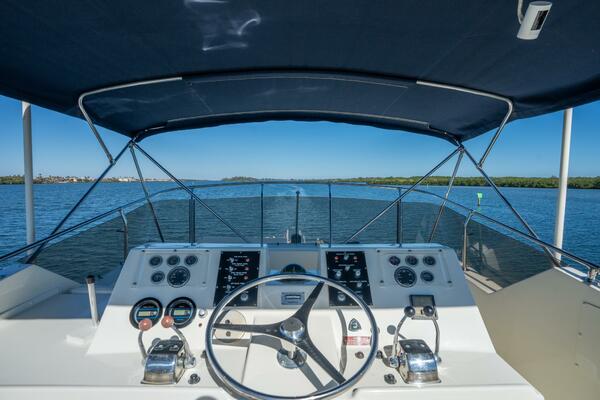 EVEN KEEL 53ft Hatteras Yacht For Sale